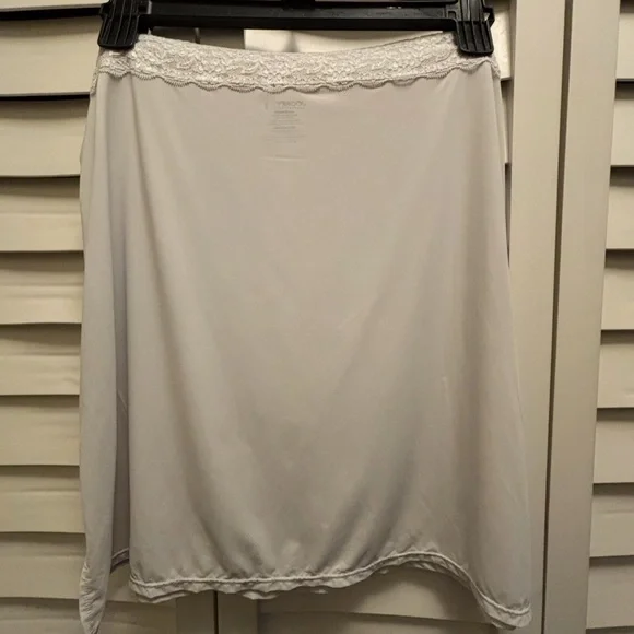 Jockey Generation Half Slip Women Large Ultralight Smoothing Lace Waist Coquette - Picture 6 of 7